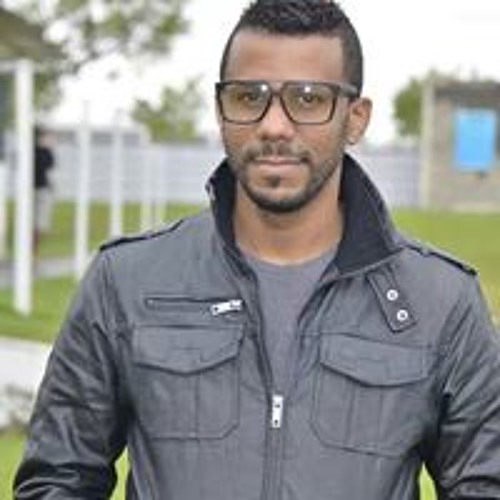 stream-thiaguinho-la-music-listen-to-songs-albums-playlists-for