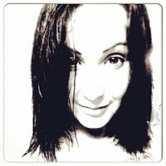 Renata Toth 12
