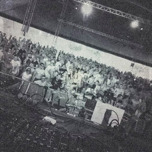 NOIZE SUPPRESSOR Vs ANGERFIST LIVE PART 1 @ MASTERS OF HARDCORE POLE POSTION