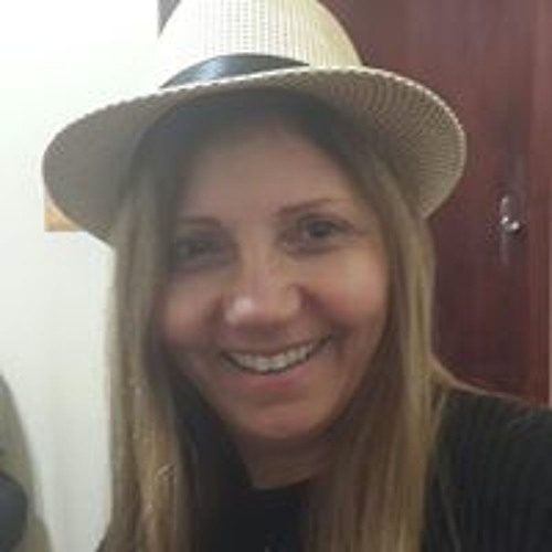 Eliane Pamplona’s avatar