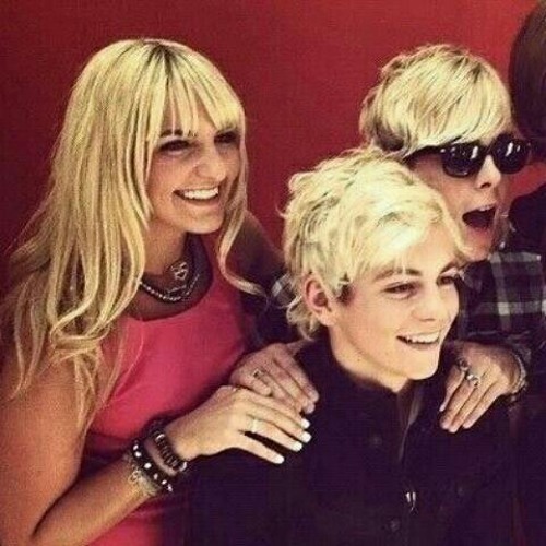 Stream kat_r5 Listen to Shawn Mendes playlist online for free on