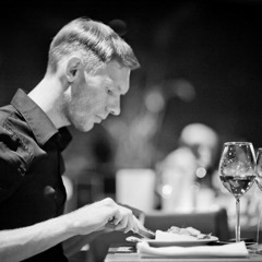 Илья Вытяжнoв