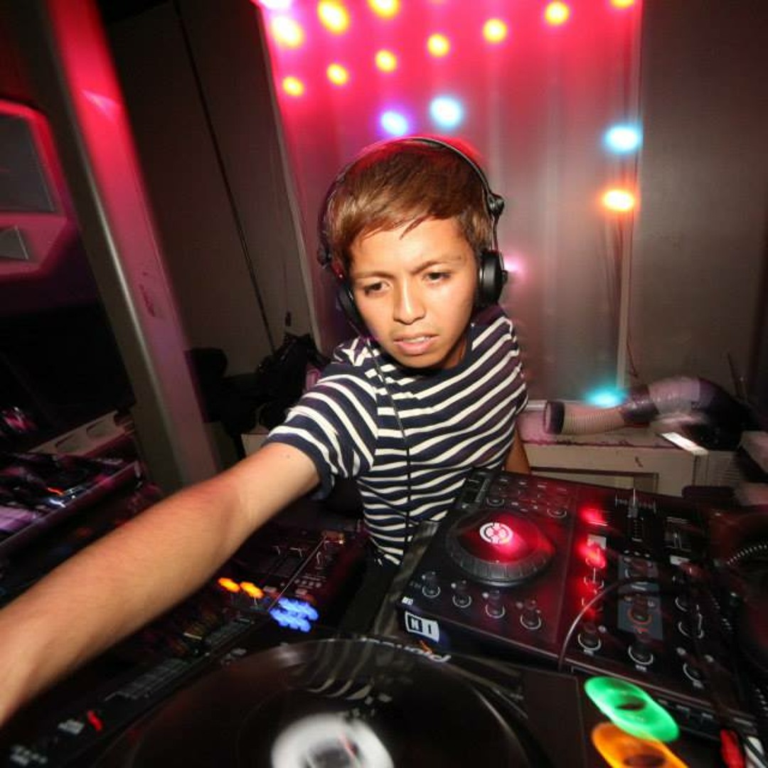 Stream NIKO(DJ NIKO) music | Listen to songs, albums