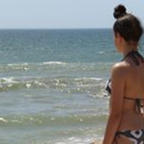 Stream Adriana Sofia 17 music Listen to songs, albums, playlists for