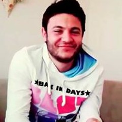 Deniz Gür 4