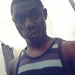 McCluds Derrick Acquila