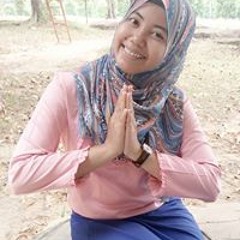 Niing Dewii 'Aiisyah