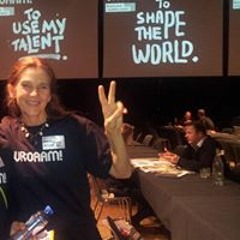 Jelena Popadic Glass