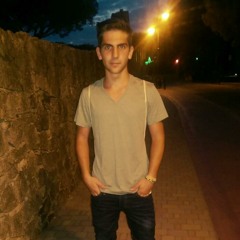 Chris MNML