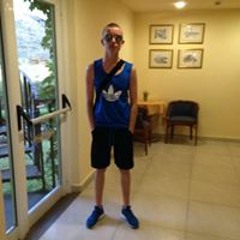 Ryan008