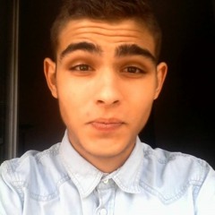 Alex Chalon8
