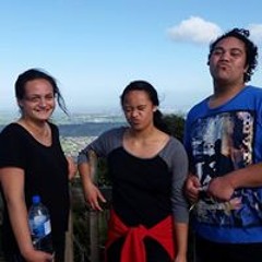 Te Ao Manuhiri Pauro