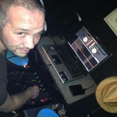 dj dukss