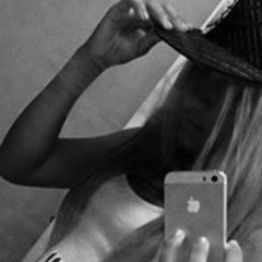 Alondra K. Resto Davila