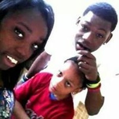 T.y. Shärkïññ Äszz