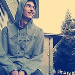 Kris Dundev