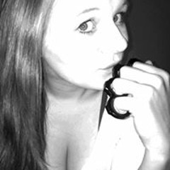 Jessy Findet Armselig