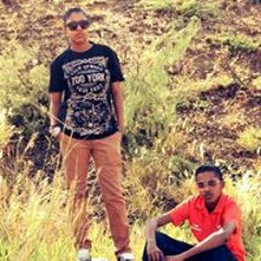 Shirley Shirl'z Gomachas