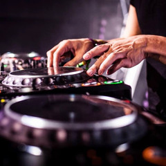 dj wuachaBeats<..