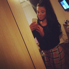 HannahWarburton_x