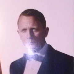 max_moore02