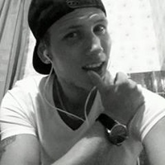 Niclas Shuya Lundström