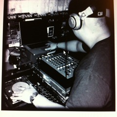 DJ C.BOOGiE
