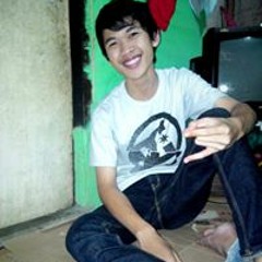 Gilang Mustari
