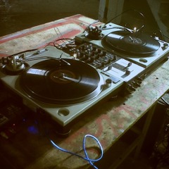 DjRoMuLuS