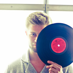 Pawel (Official)
