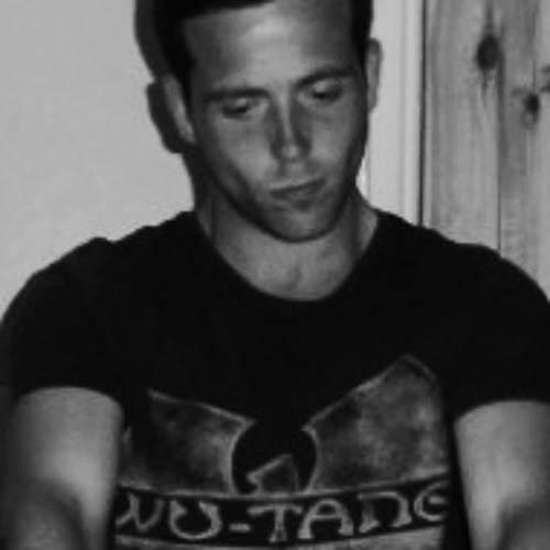 DL-EIGHTYTHREE — artist photo