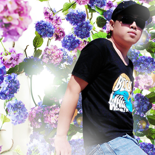 Chợt thấy em khóc
