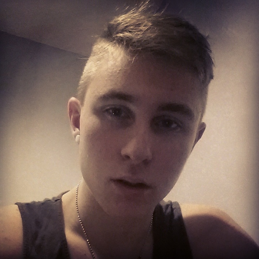 avatars-000121833337-alh8yx-