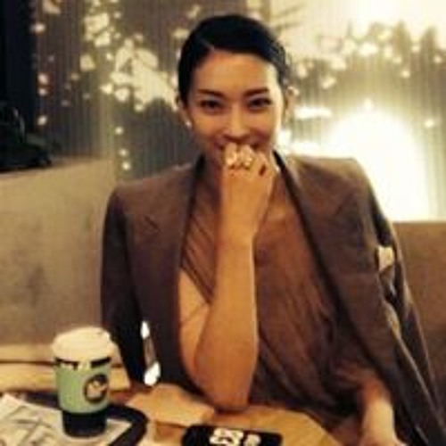 Yuna Yong’s avatar