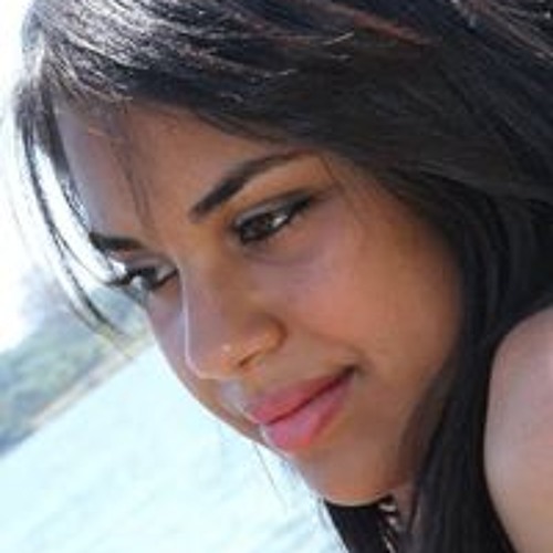 Camilla Souza’s avatar