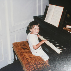 Tonio fait du piano