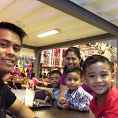 Dennis Solomon Famoso