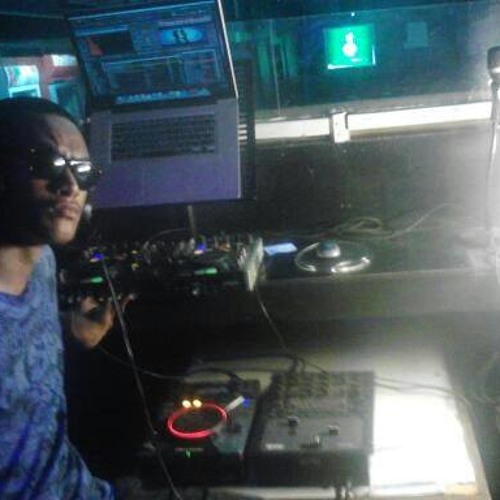 E MONI SEOLI(JOE FAILUA COVER) - By  JAY M ft azzar