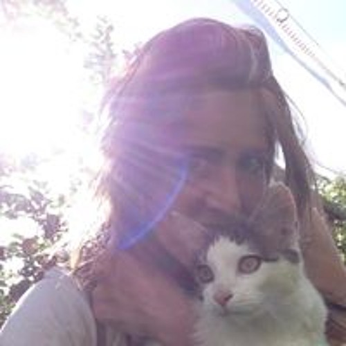 Alexandra Bujanow’s avatar