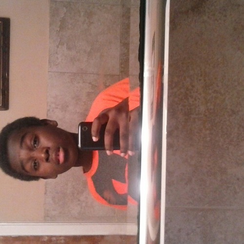 SoundCloud profile picture for @recommending