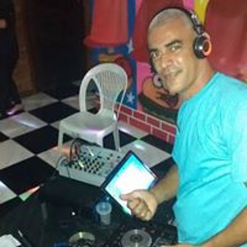 Marcos Castro’s avatar