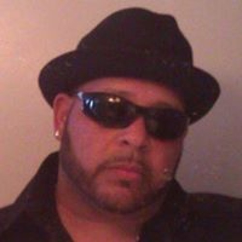 Stream Chello Hollyday music Listen to songs, albums, playlists for