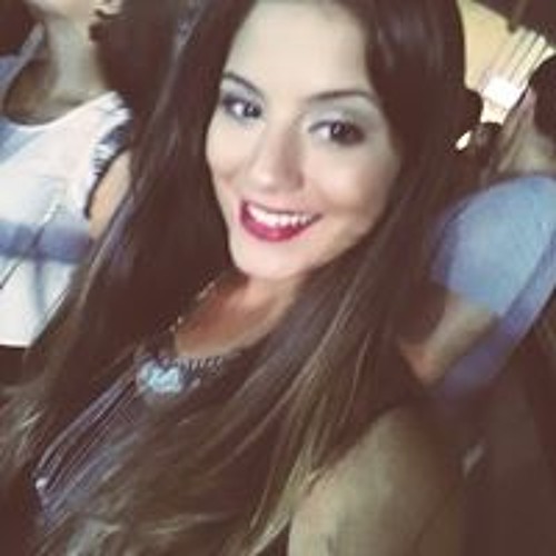 Clara Vieira’s avatar