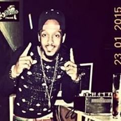 Tomby El Notario Imagen