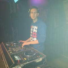 Dj Qubi