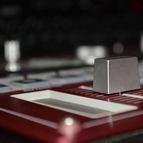 Virus TI into Boss DS-1