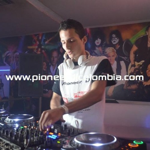 Stream Carlos mix DJ music Listen to songs, albums, playlists for