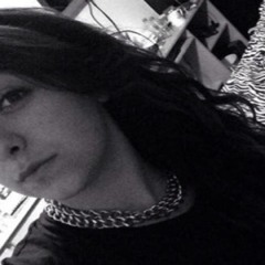 yourgirldarcie_