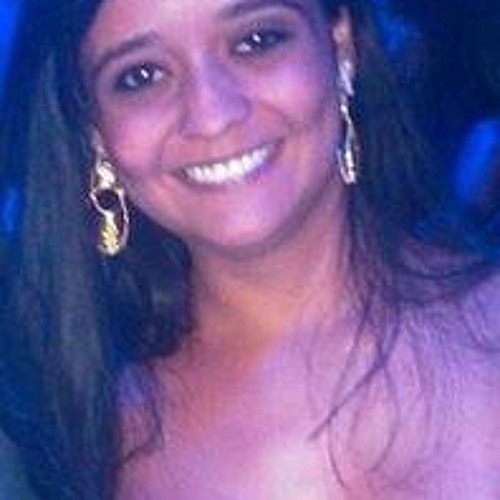 Milena Rezende’s avatar