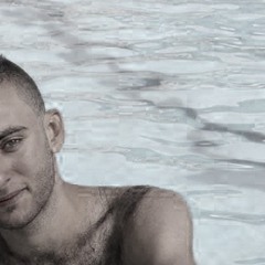 ليه اختارنا البعد